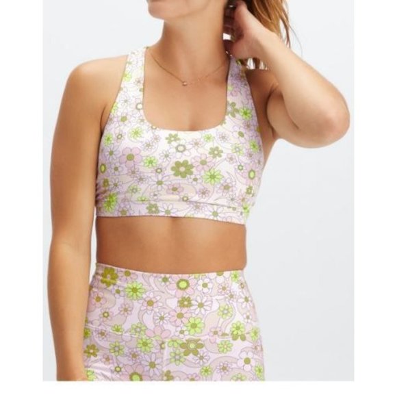 Fabletics Retro Floral Daisy Boost PowerHold High Waisted 6'' Short & Sports Bra - Picture 2 of 16